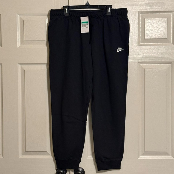 Nike Sportswear Club Fleece Women's Mid-Rise Joggers - Picture 1 of 4